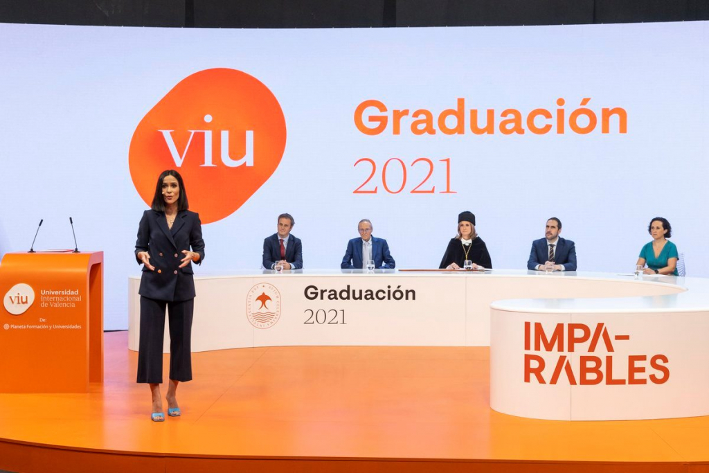 Universidad Internacional de Valencia ofrece becas para másteres a estudiantes en Perú
