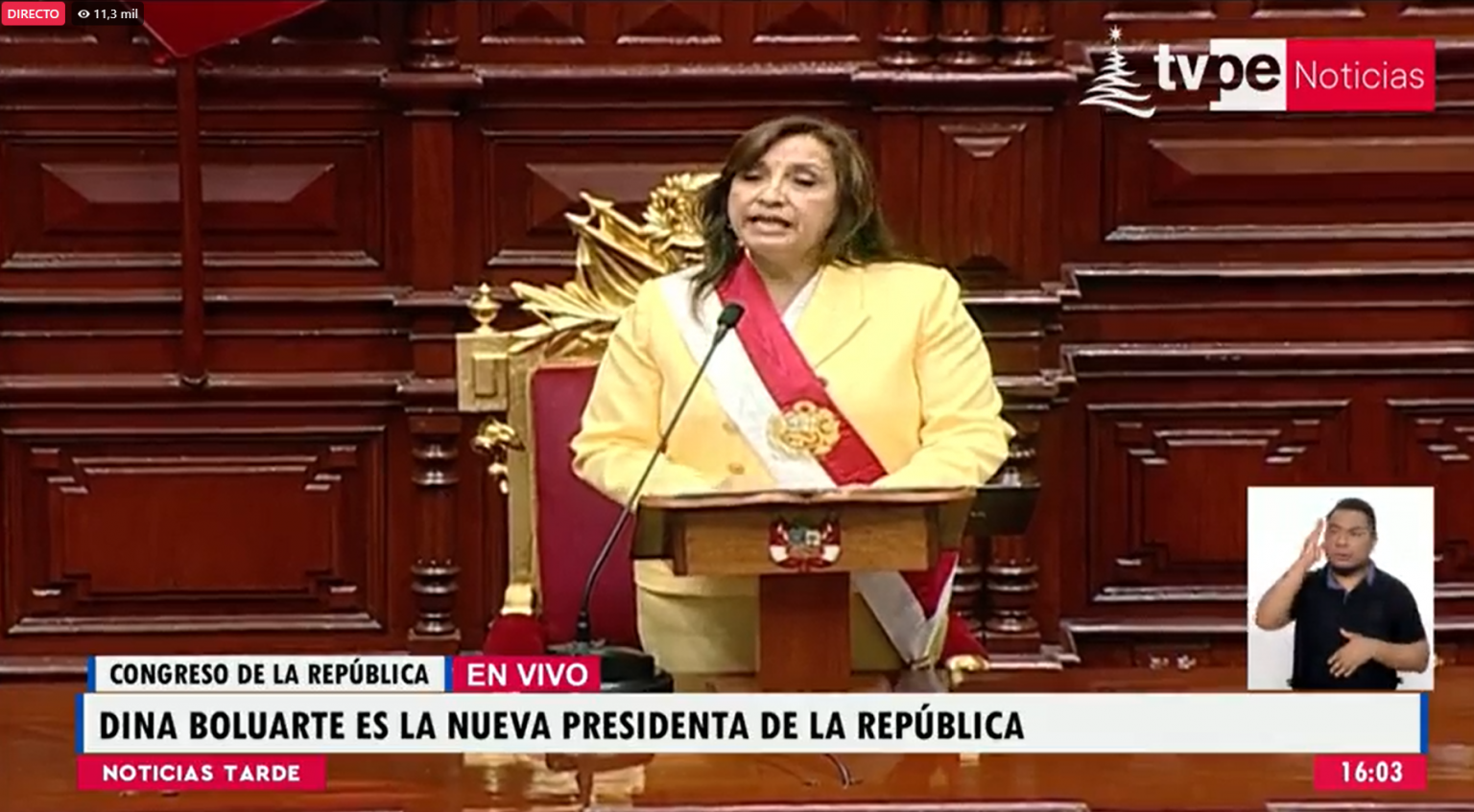 Dina Boluarte Jura Como La Primera Mujer Presidenta Del Perú