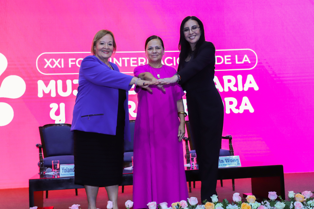 CCL y AWS se unen para capacitar a mujeres en tecnologías de la nube